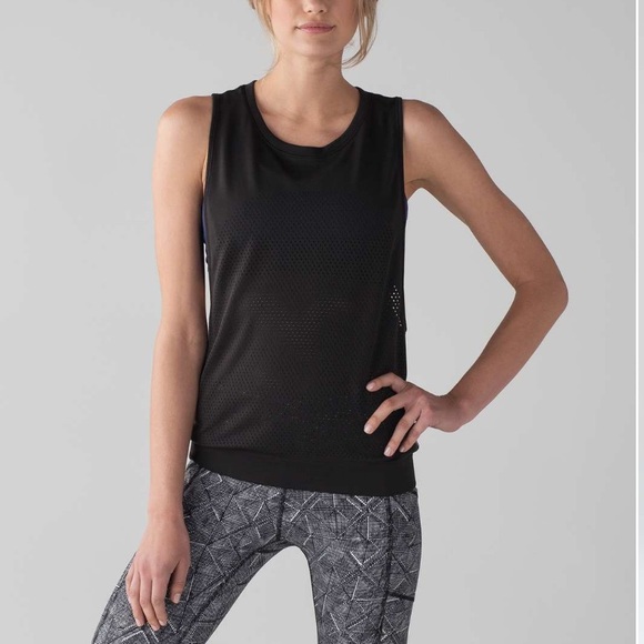 Lululemon Breeze By Muscle Tank II
Black - Picture 1 of 9